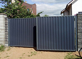 Забор из профнастила RAL7024 с блоками "Рваный камень" с двух сторон 2
