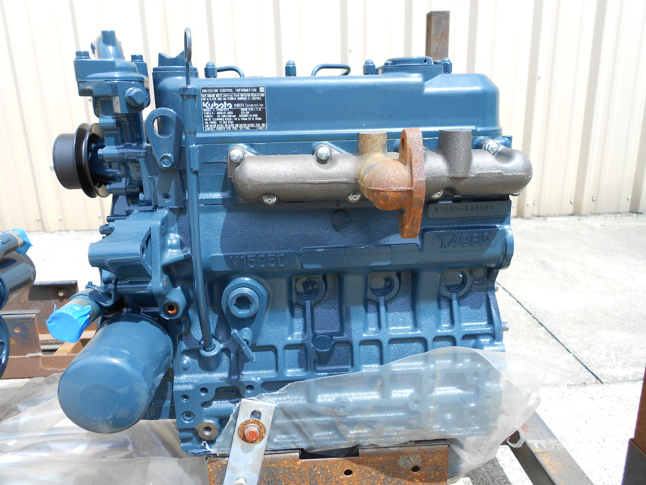 Двигатель Kubota V1505 - фото 1 - id-p102707640