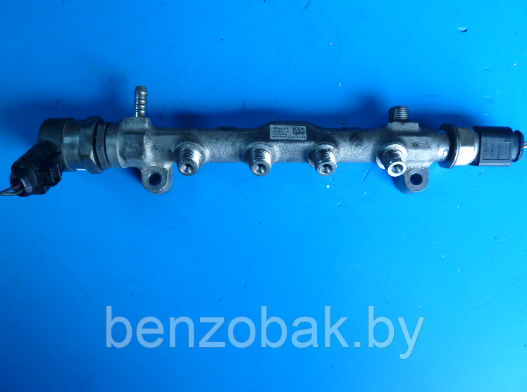 РЕЙКА ТОПЛИВНАЯ 04L089D VW AUDI A3 1.6 TDI CLH