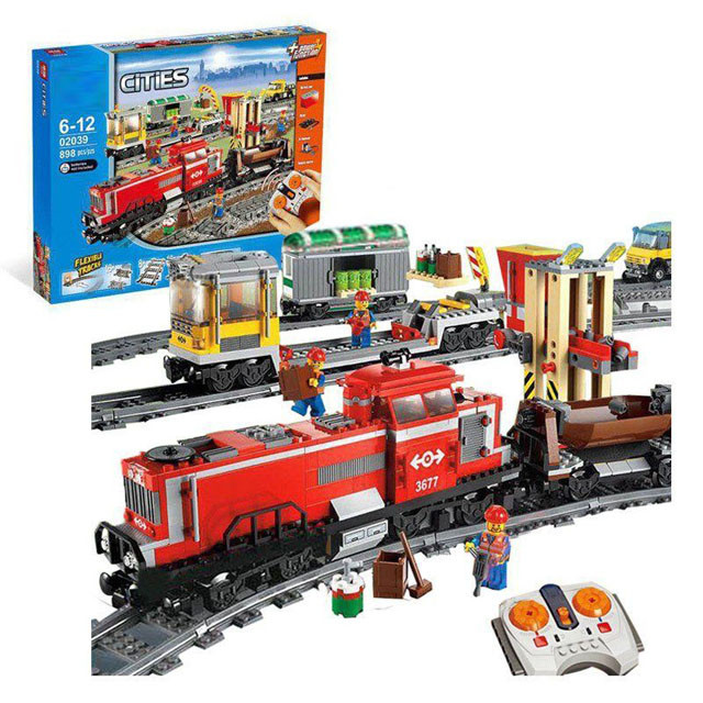 Конструктор на р/у Lepin 02039 Красный Товарный Поезд (аналог Lego City 3677) 898 деталей