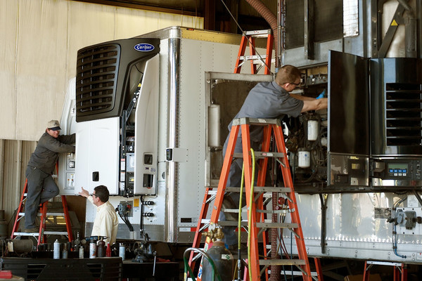 Ремонт и обслуживание холодильного оборудования и холодильных установок( рефрижераторов) на полуприцепах - фото 3 - id-p5294606