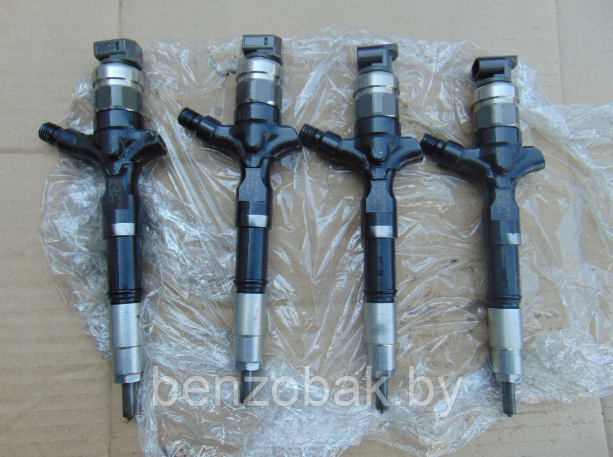 КОМПЛЕКТ ФОРСУНОК ТОПЛИВНЫХ 23670-30130 TOYOTA DYNA