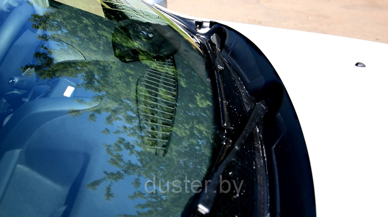 Накладка в проём стеклоочистителей (Жабо) PT GROUP на Renault Duster. - фото 6 - id-p105438419