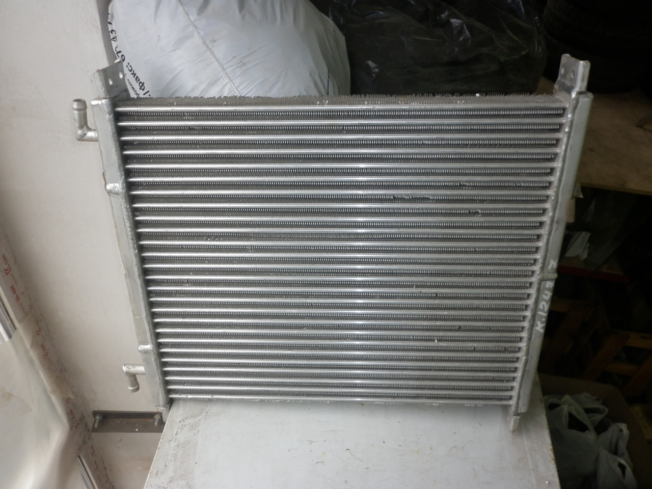 Радиатор масляный МАЗ 64229-1013010 - фото 1 - id-p105886130