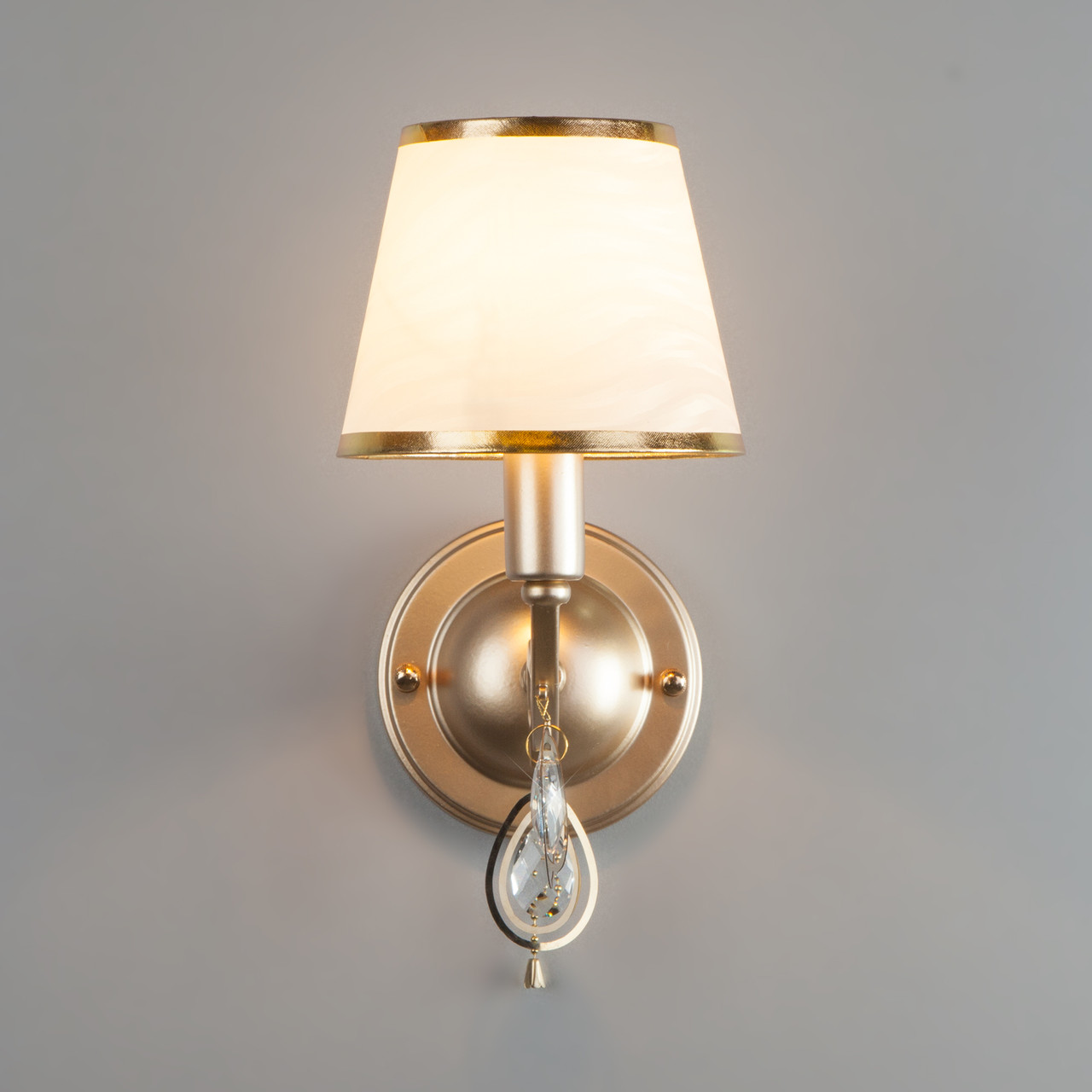 Настенный светильник с абажуром 60091/1 перламутровое золото Salita Eurosvet - фото 2 - id-p105957789