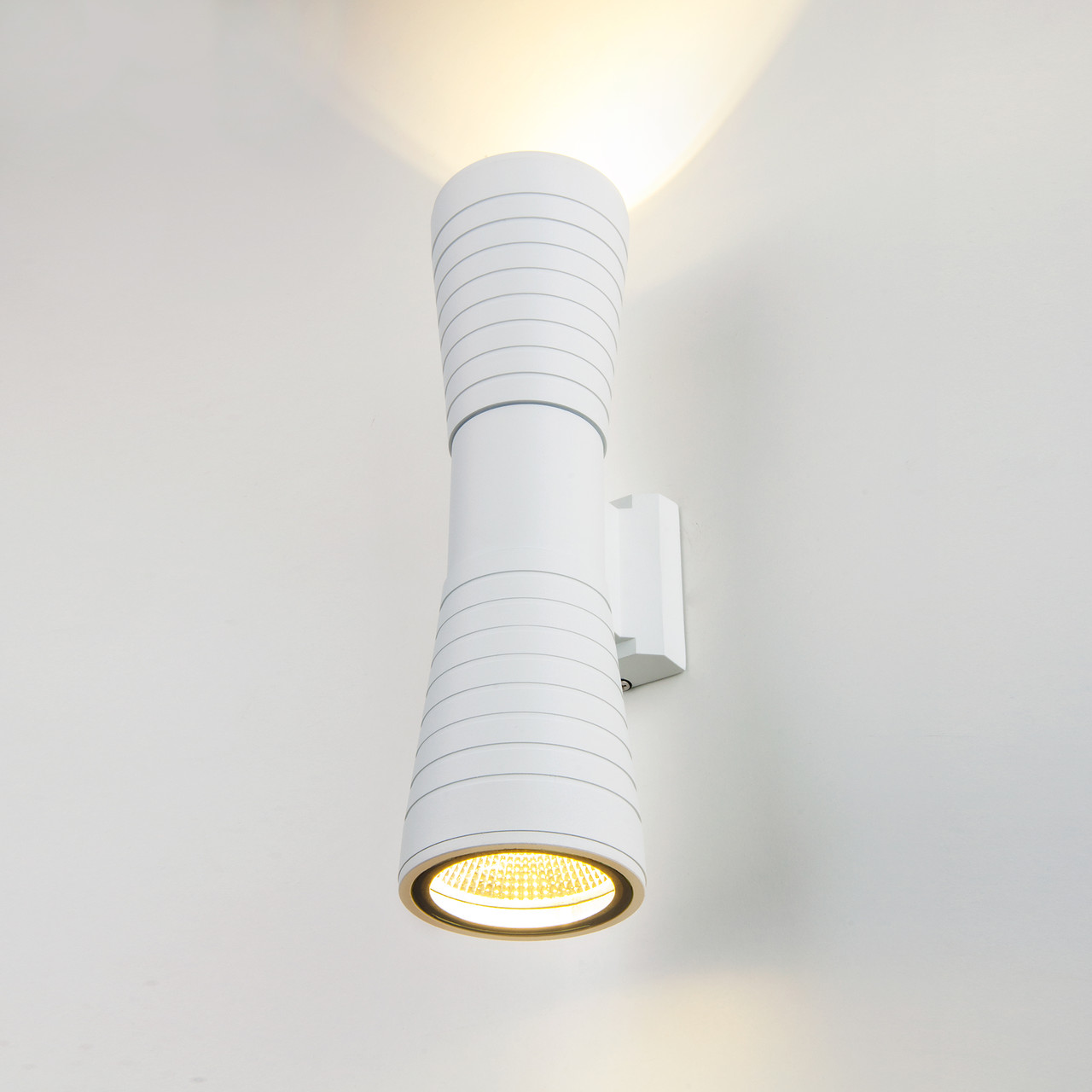 Настенный светильник 1502 Techno LED Tube double белый