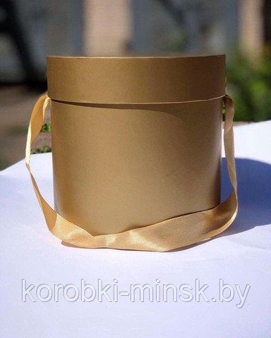 Шляпная коробка эконом вариант 18 см. Цвет: Золотой.