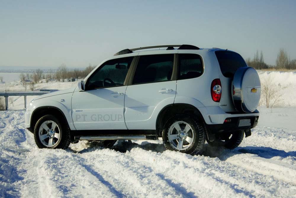 Защита порогов с площадкой 63 мм (ППК) Chevrolet NIVA с 2009 черный - фото 5 - id-p106430800