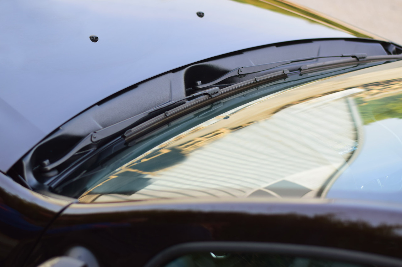 Накладка в проём стеклоочистителей (жабо без скотча, ABS) Renault DUSTER с 2012 - фото 2 - id-p106430810