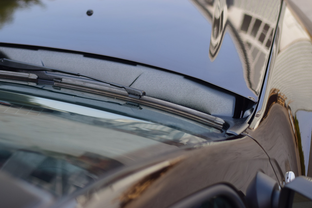 Накладка в проём стеклоочистителей (жабо без скотча, ABS) Renault DUSTER с 2012 - фото 5 - id-p106430810