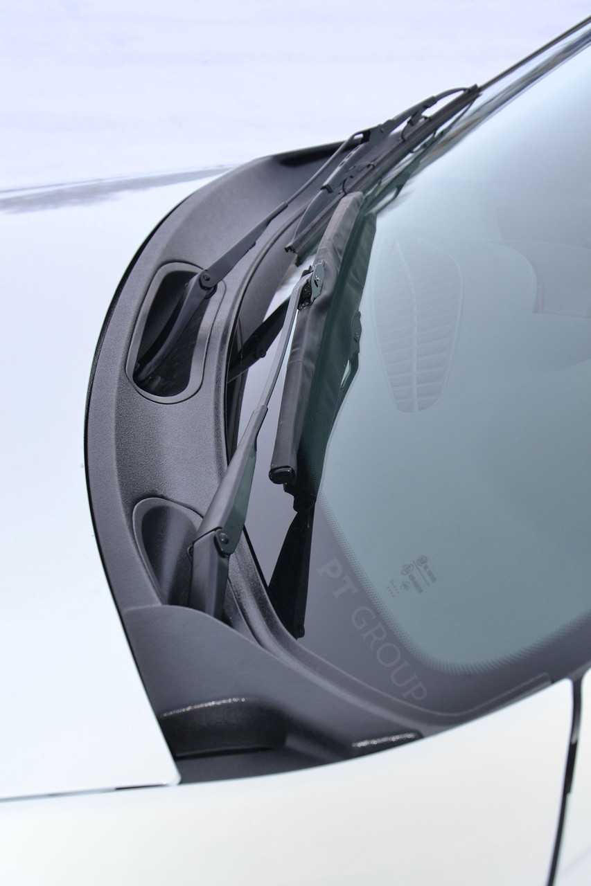 Накладка в проём стеклоочистителей (жабо со скотчем, ABS) Renault DUSTER с 2012 - фото 1 - id-p106430811