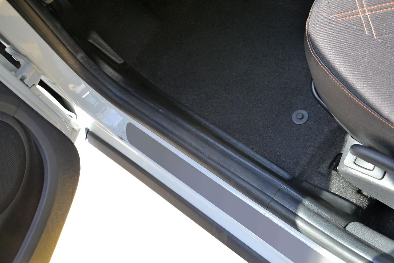 Накладки на ковролин передние (ABS) на LADA Largus с 2012 - фото 1 - id-p106430875