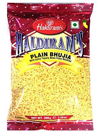 Слабоострая лапша из фасолевой и нутовой муки Haldiram's, 200 гр.