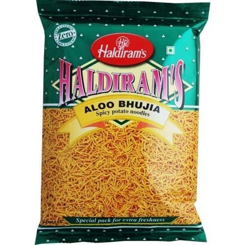 Пряные мелкие картофельные палочки ALOO BHUJIA Haldiram's, 200 гр.