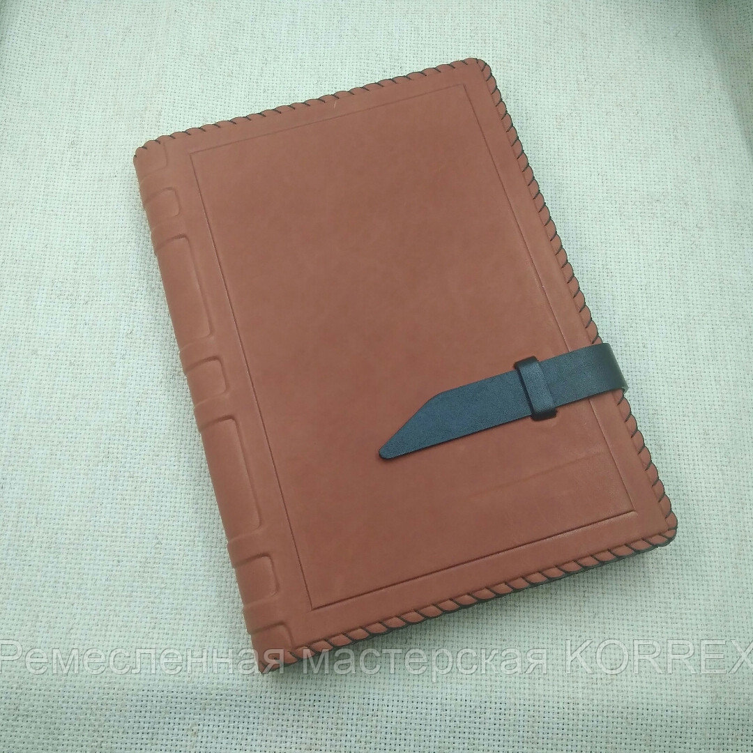 Съемная кожаная обложка на ежедневник ф-та А5 (св. корич) Арт. 4-215
