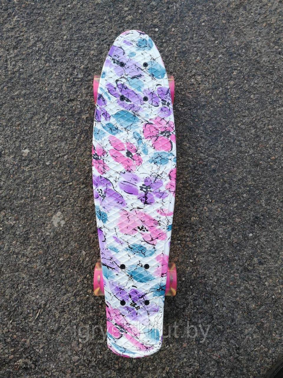 Скейтборд PENNY BOARD Пенниборд принт 22'' Свет принт с одной стороны "ФИОЛЕТОВЫЙ В ЦВЕТЫ" - фото 5 - id-p106800504