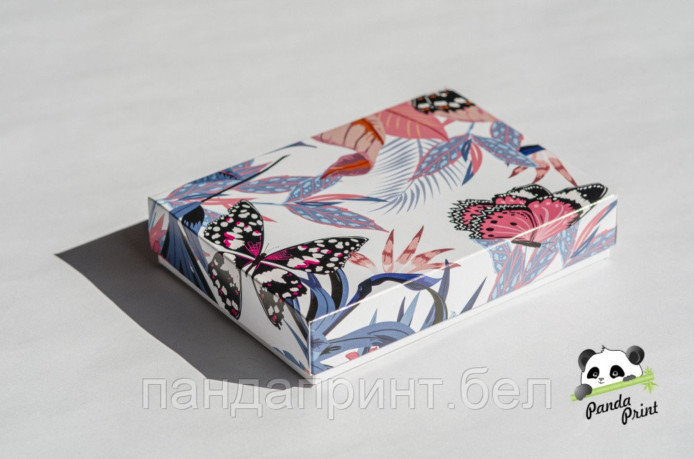 Коробка 150х110х30 Бабочки (белое дно)