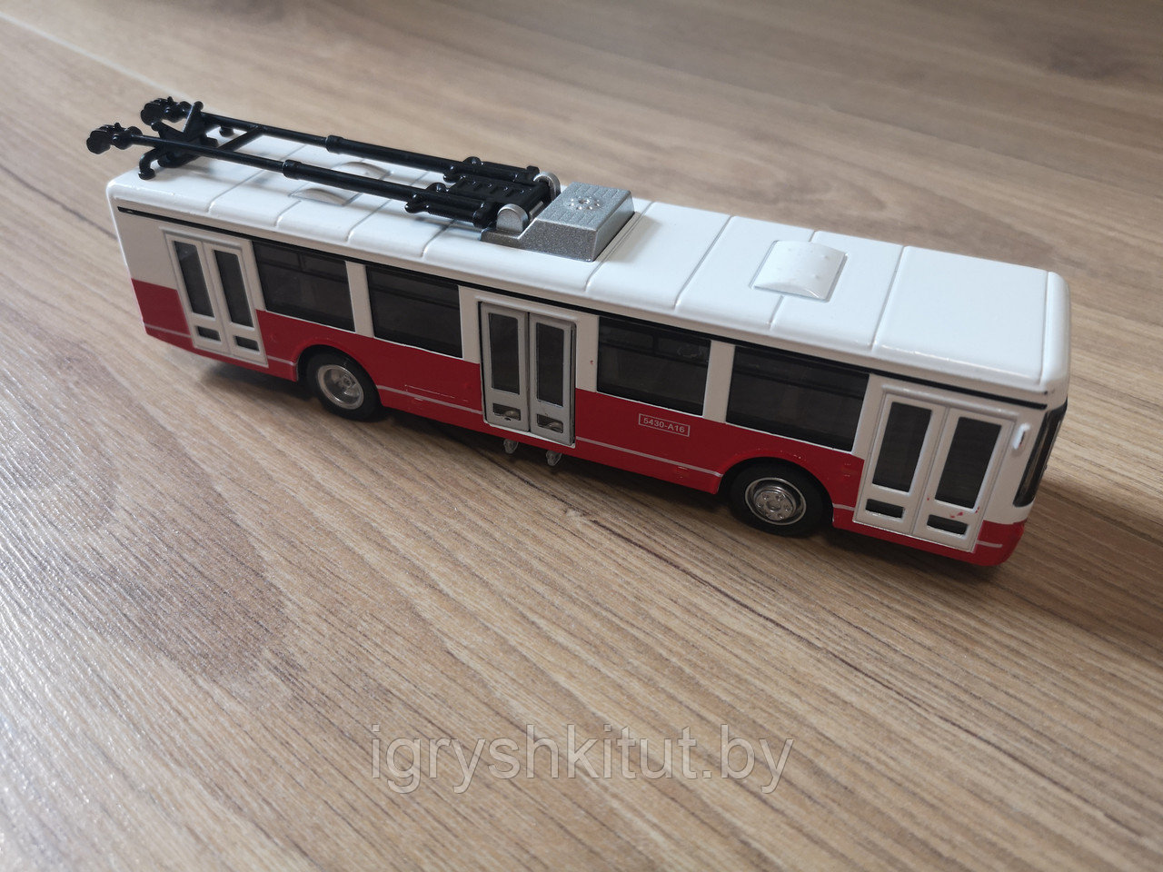 Металлический троллейбус, 16 см, русская озвучка, свет, открываются двери, инерционный - фото 10 - id-p107032773