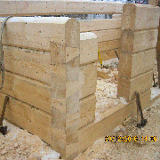 Немецкий угол (он же "рубка в лапу", он же "ласточкин хвост") - виды углов при строительстве срубов домов