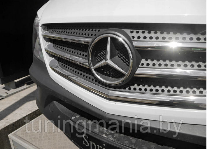 Хромированные накладки на решетку радиатора Mercedes Sprinter 2013+ - фото 3 - id-p82495172