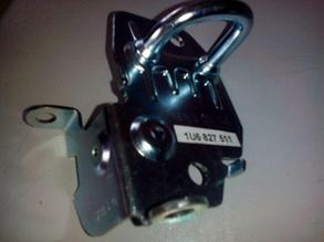 Нижняя часть замка багажника (ригель, скоба) Skoda Octavia Tour (MK1) 1996-2010