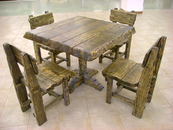 Деревянные кухонные столы под старину