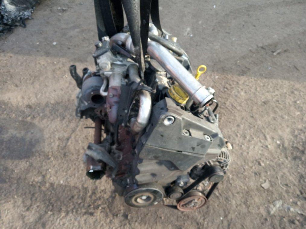Двигатель Renault Scenic 1.5 DCI 2006 - фото 2 - id-p108781843