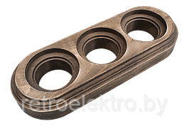 Рамка 3-местная деревянная для трубной проводки, Старое дерево