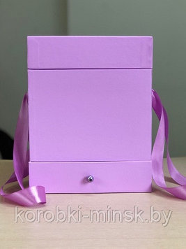 Квадратная с отделением для подарка 20х25,5  см , цвет Светло-лиловый.