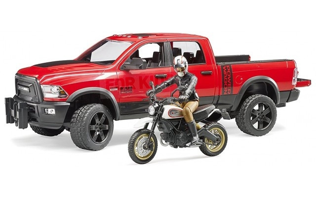 Джип Bruder Dodge RAM 2500 с мотоциклом Ducati 02502