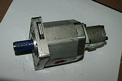 Насос  UR32-P32-6.2L.07 / Запчасти для тракторов LKT (ЛКТ)