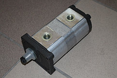 Насос  LKT 120 (5577639006005) / Запчасти для тракторов LKT (ЛКТ)