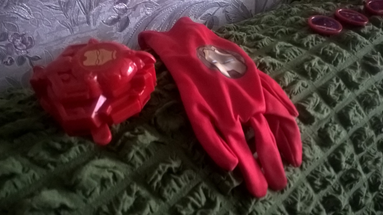 Набор железного человека "iron man" с дискометом и перчаткой и capitan america - фото 2 - id-p109802859
