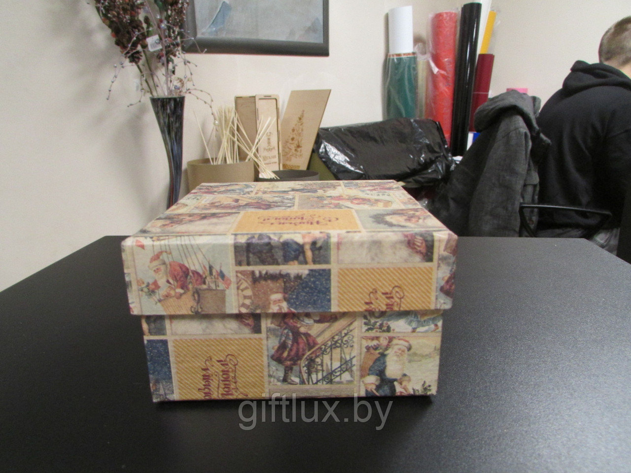 Коробка подарочная 10*10*6 см Открытка с Дедом Морозом - фото 1 - id-p109806539