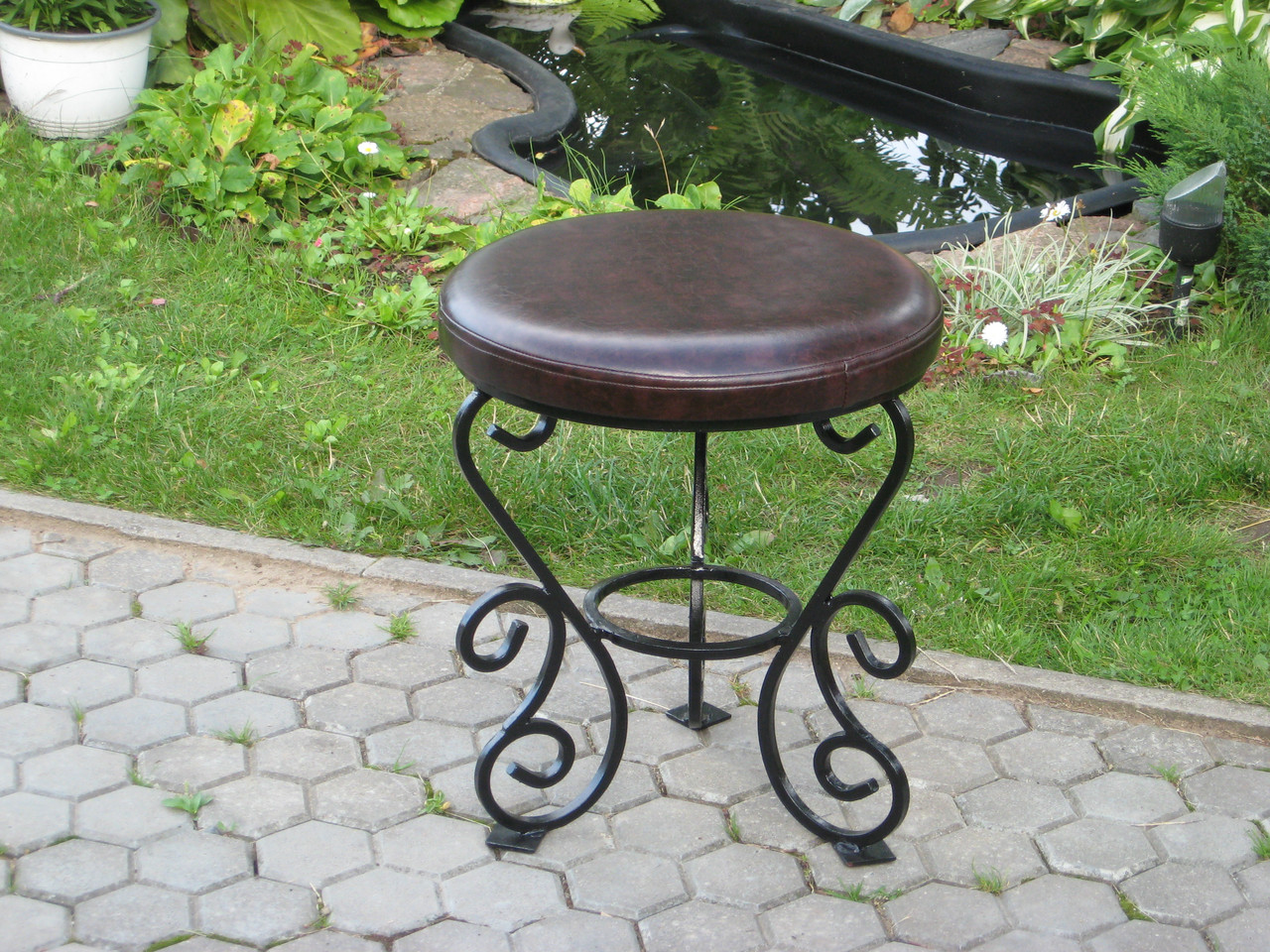 Банкетка кованый пуфик с мягким сиденьем №2