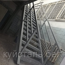 Металлические перила для лестниц. Металлические лестницы