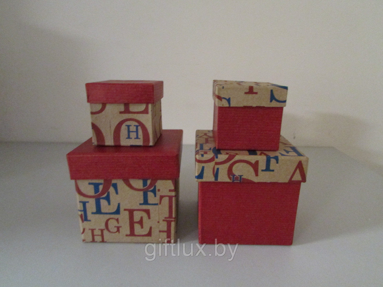 Набор Коробок  Кубик "Буквы" (2шт.) 5*5*5см, 8*8*8 см красно-синие