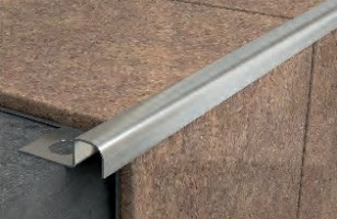 Профиль угловой ПК 12-10НС из нержавеющей стали 2,7м