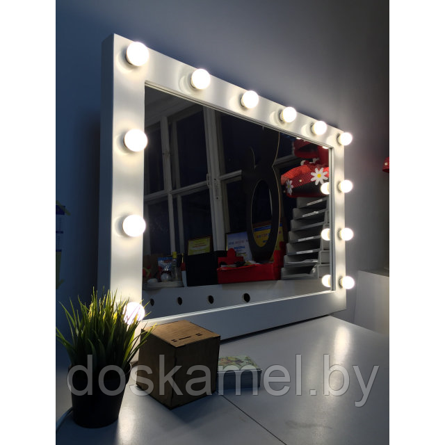 Гримерное зеркало в деревянной раме, горизонтальное с подсветкой - фото 1 - id-p111155410