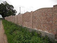 Односторонний забор "Булыжник" окрашенный при изготовлении с глянцевой поверхностью