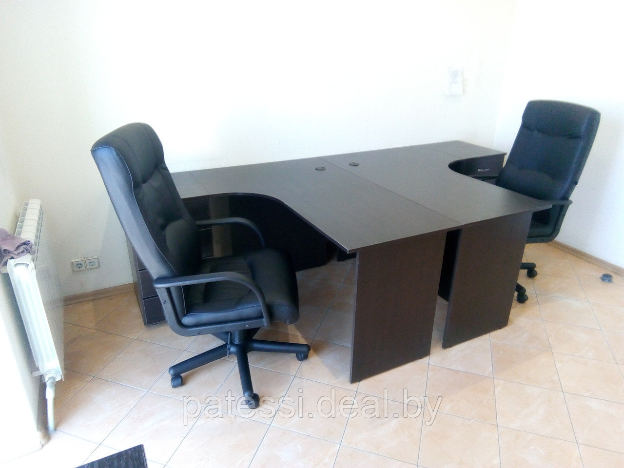 Комплект офисной мебели на два рабочих места с креслами и стульями - фото 3 - id-p111262869