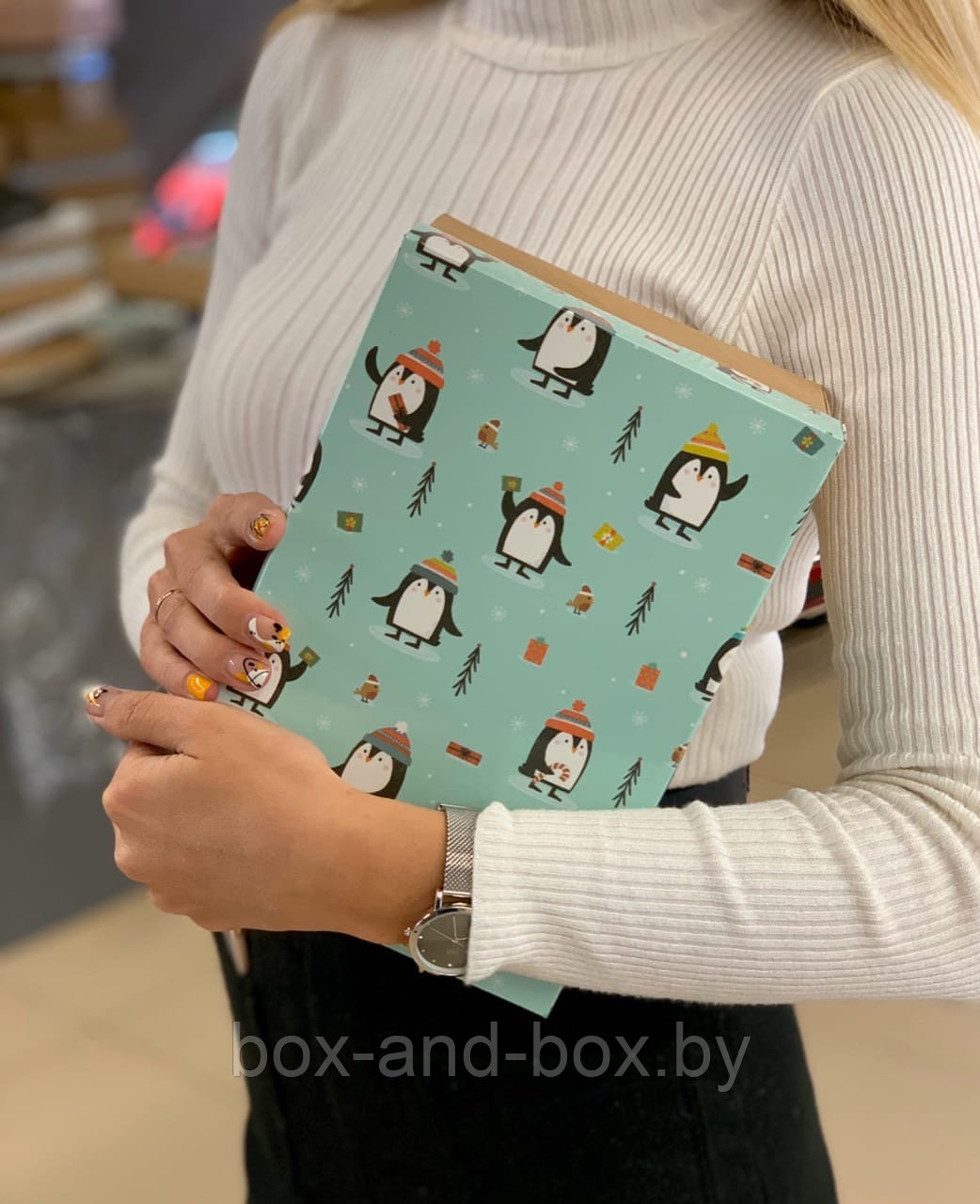 Коробка подарочная "Новогодний пингвин" (цены в описании) - фото 1 - id-p111564980