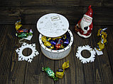 Шкатулка маленькая круглая,с гравировкой "Дед Мороз с письмом" белая, фото 2