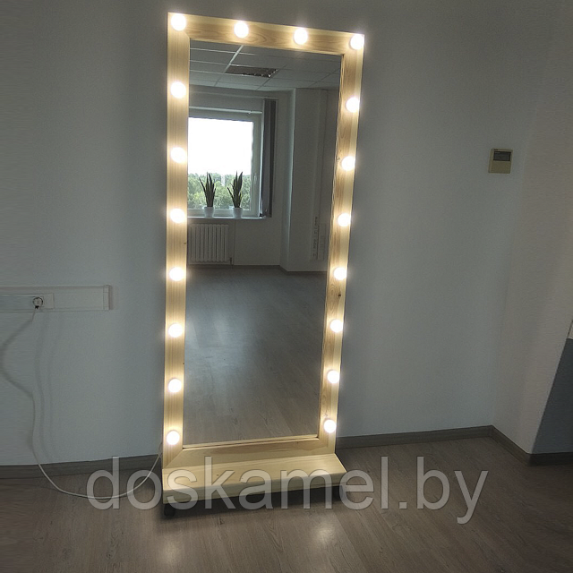Зеркало с подсветкой в примерочную - фото 1 - id-p111759935