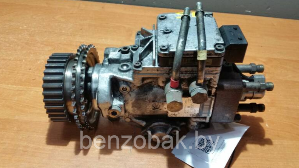 ТНВД ТОПЛИВНЫЙ НАСОС ВЫСОКОГО ДАВЛЕНИЯ YS6Q-9A543-RC FORD FOCUS MK1 1.8TDCI