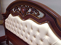 Большая двуспальная кровать с резной спинкой "Королевская" арт 521
