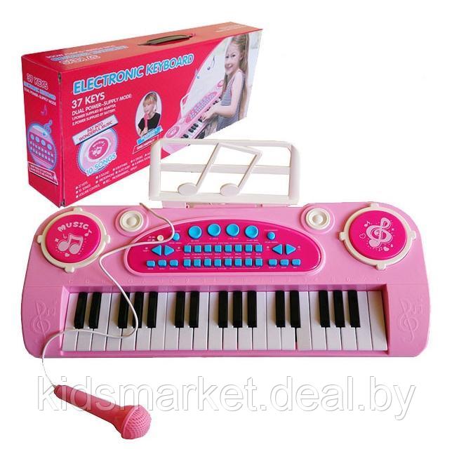 Детский синтезатор Electronic Keyboard арт.328-03B 37 клавиш, микрофон, запись, (розовый) - фото 1 - id-p112838409