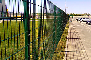Забор под ключ из сварных панелей в полимерном покрытии(евроограждение, 3D панели) 2,0 м, фото 3
