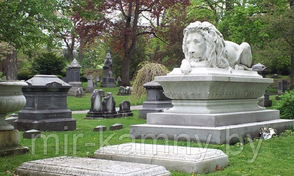 История возникновения древнейших памятников и до наших дней
