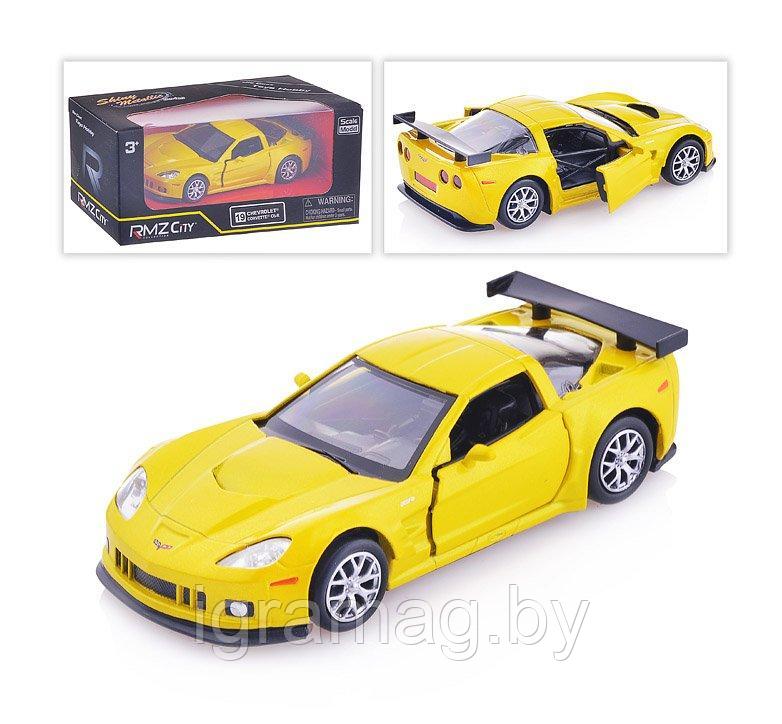 Инерционная коллекционная машинка Chevrolet Corvette C6.R, желтая 1:32